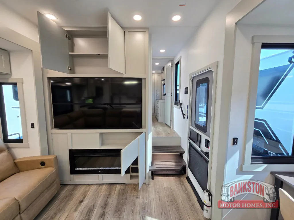 2027 Brinkley Model G 3970, Photos photo 32