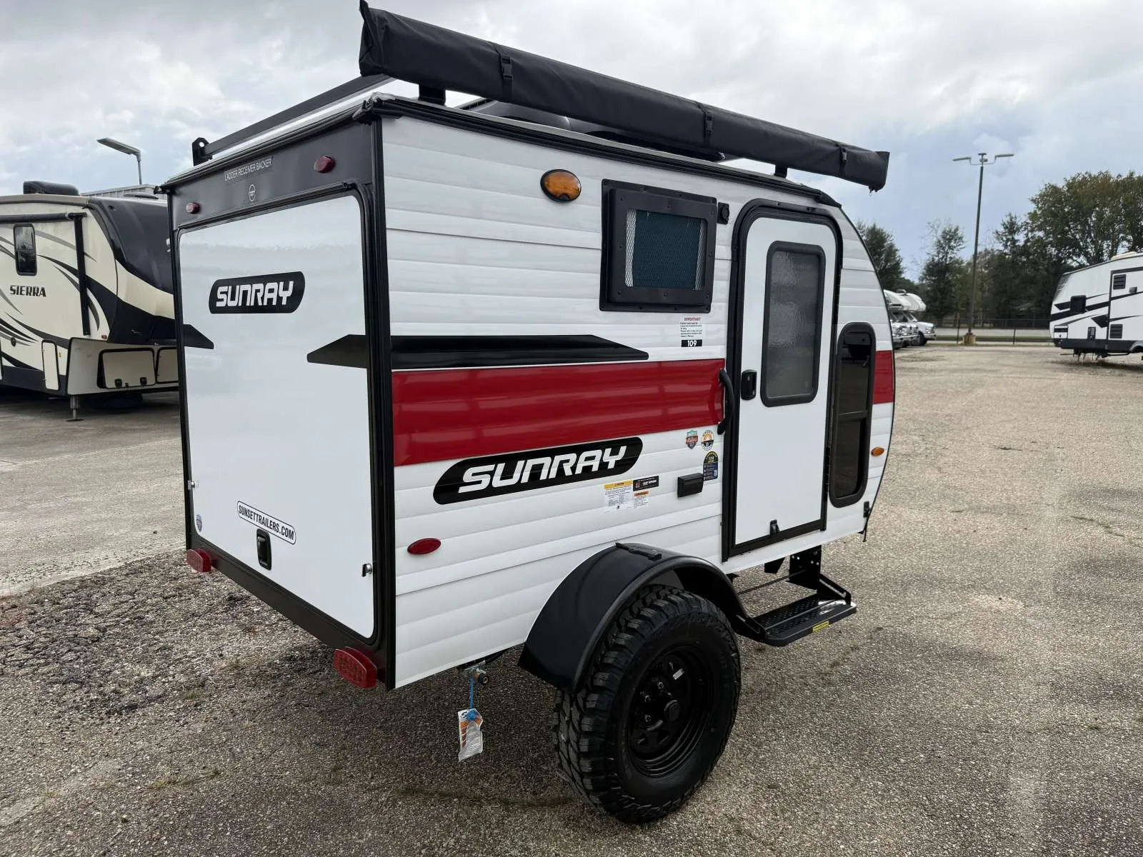 2026 Sunset Park RV SunRay 109 - Photo 3