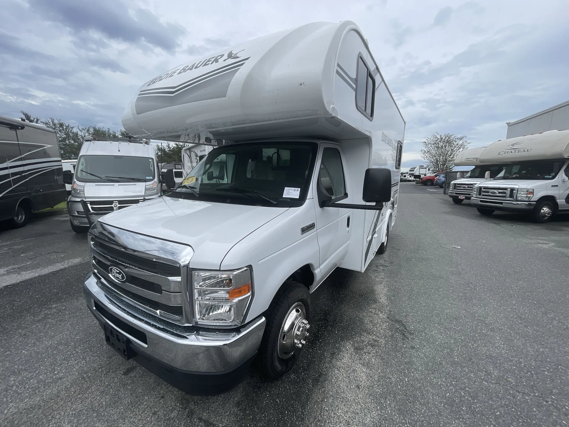 2026 Thor Motor Coach Freedom Eddie Bauer 19ED - Photo 2
