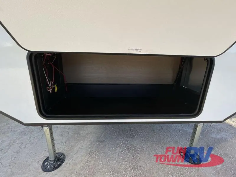 2025 KZ Durango 341RPT - Photo 4
