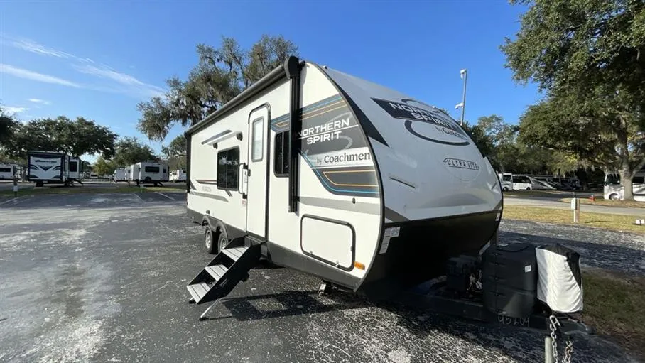 2023 Coachmen Northern Spirit Ultra Lite 2252MD - Photo 2
