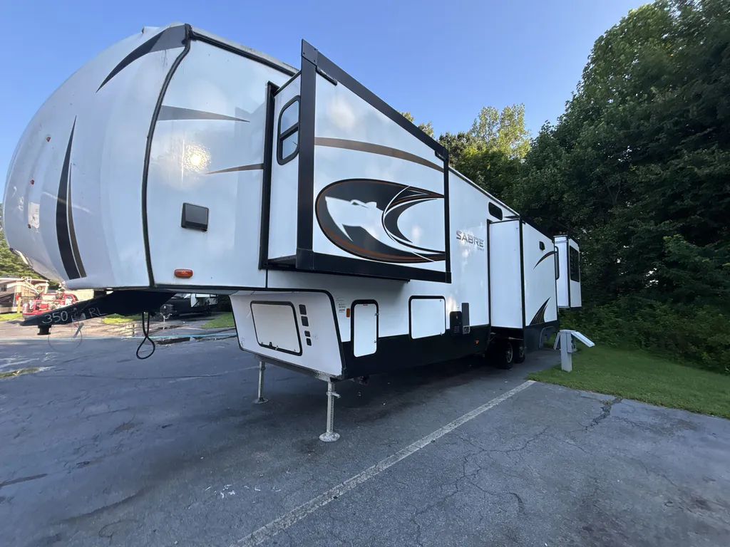 2023 Forest River Sabre 350RL, Photos photo 6