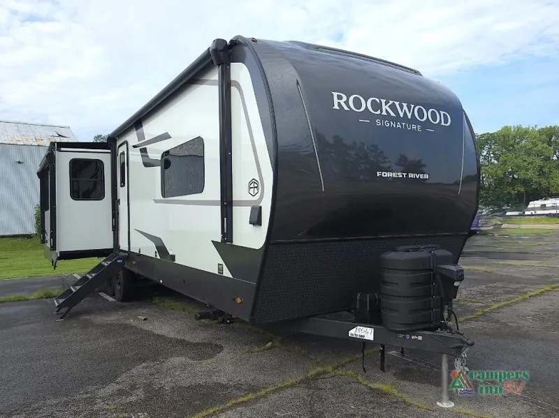 2027 Forest River RV Rockwood Signature 8392RL - Photo 2