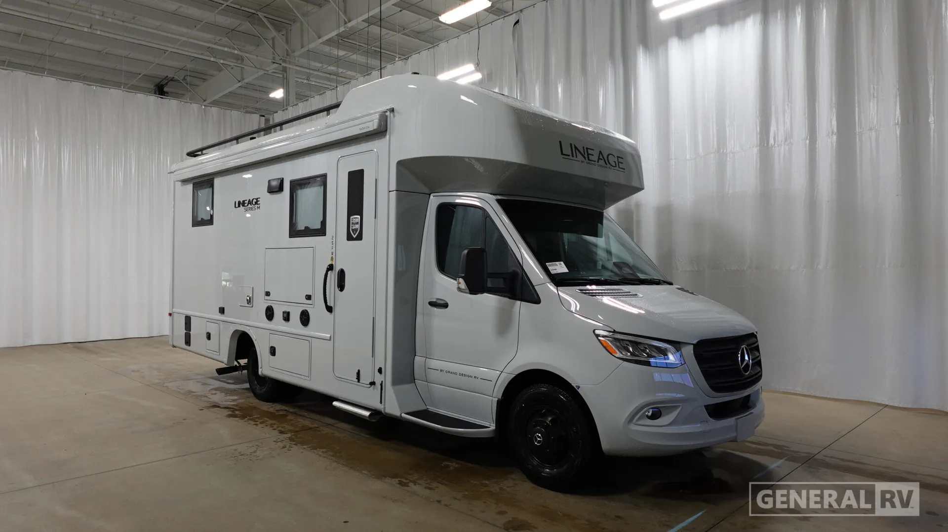 2027 Grand Design Lineage Series M 25FW - Photo 2