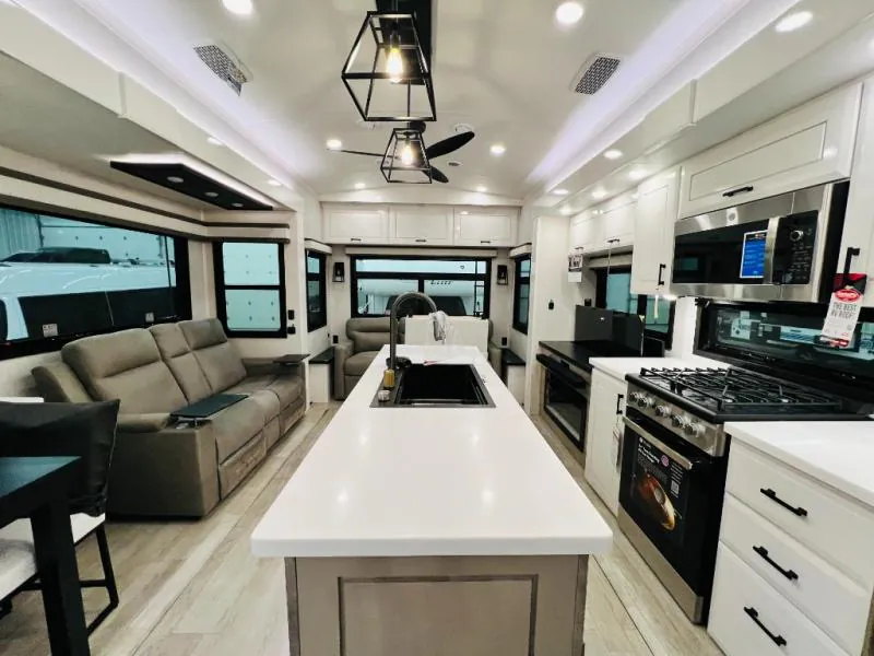 2026 Jayco Pinnacle 36FBTS, Photos photo 16