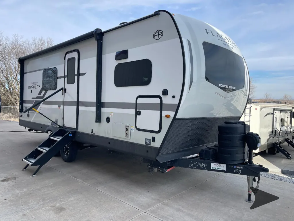 2026 Forest River Flagstaff Micro Lite 25MBR, Photos photo 3
