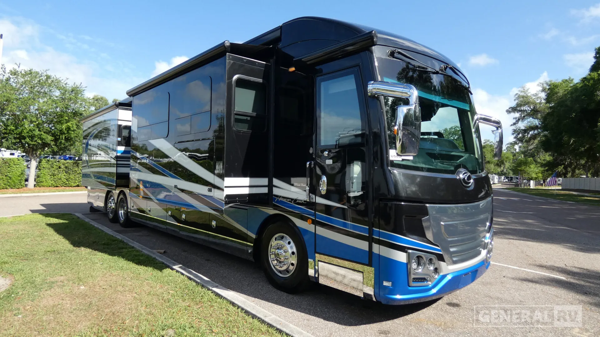 2016 American Coach American Heritage 45T - Photo 2