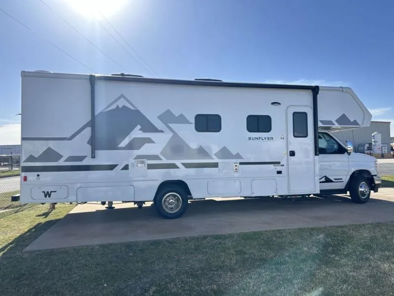 2026 Winnebago Sunflyer 28MB - Photo 4