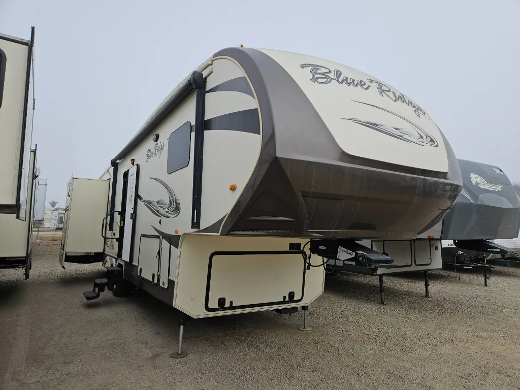 2016 Forest River Blue Ridge 3125RT - Photo 2