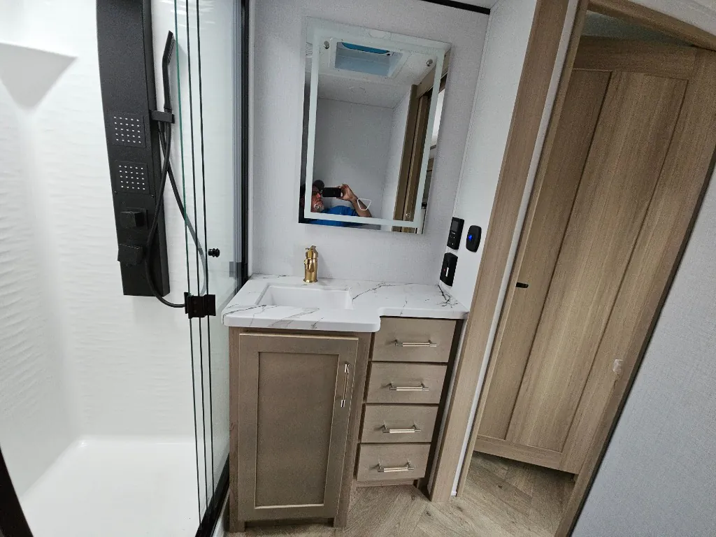 2026 Keystone Raptor 441, Photos photo 54