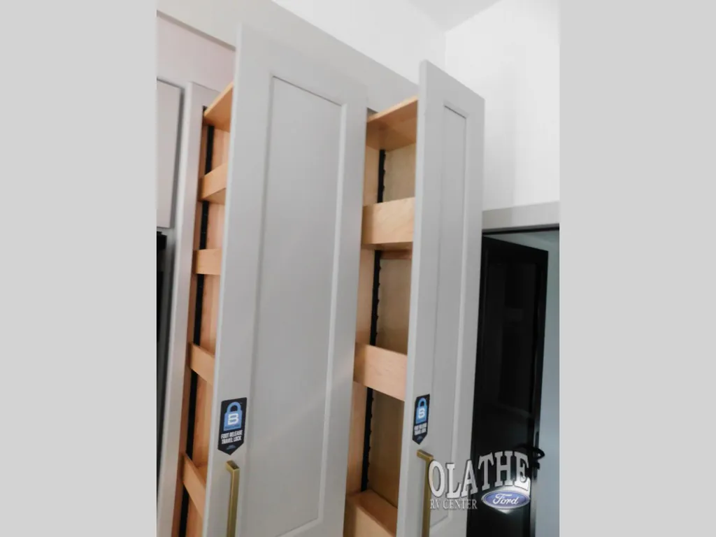 2026 Brinkley Model G 3970, Photos photo 16
