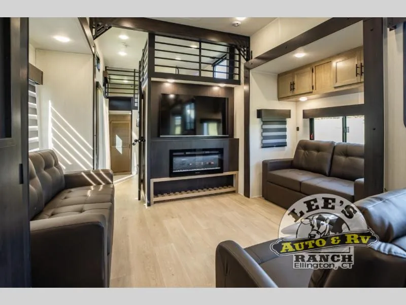 2026 Forest River Cherokee Timberwolf 39DK - Photo 2