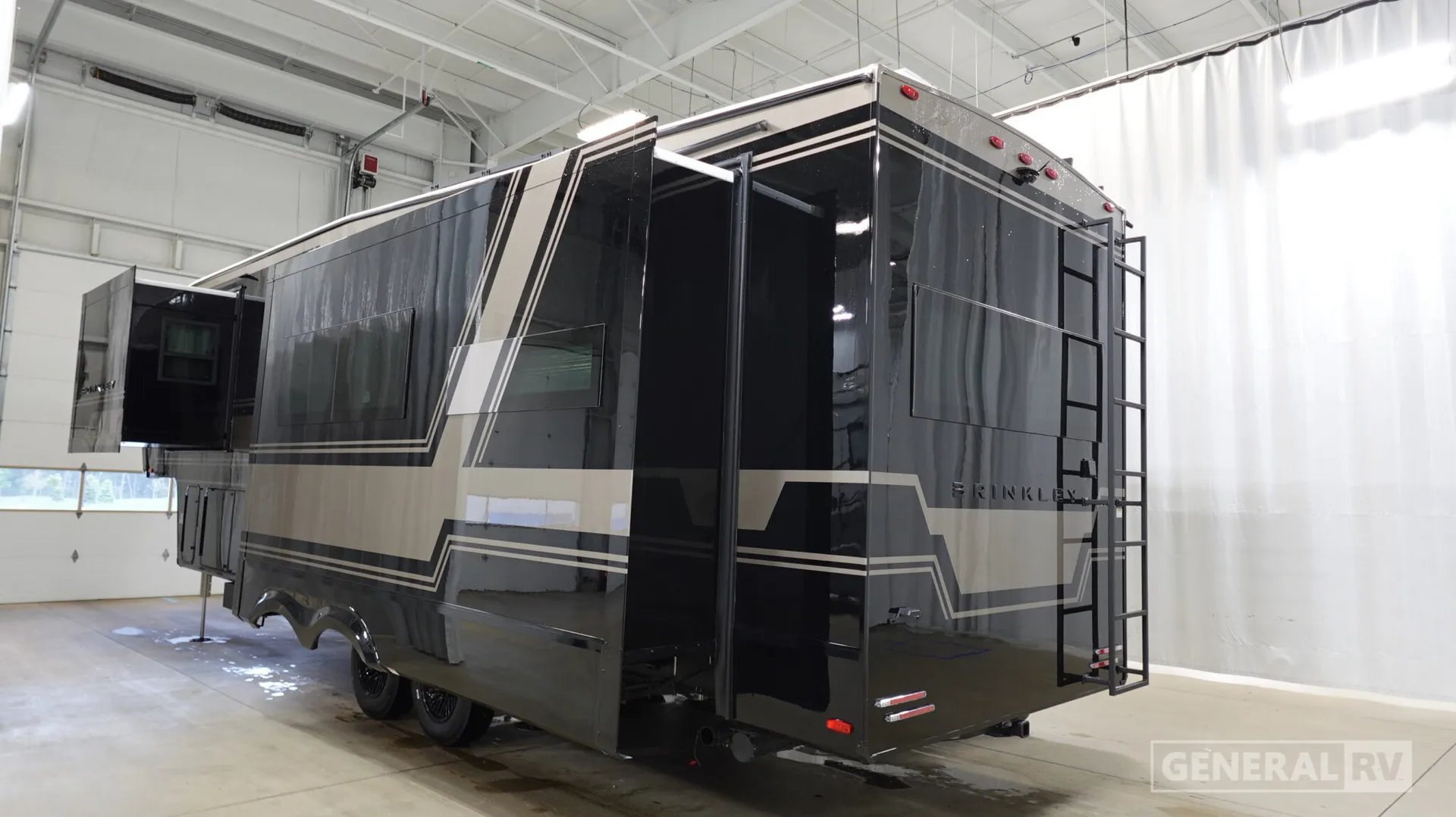 2026 Brinkley Model Z 3200 - Photo 4