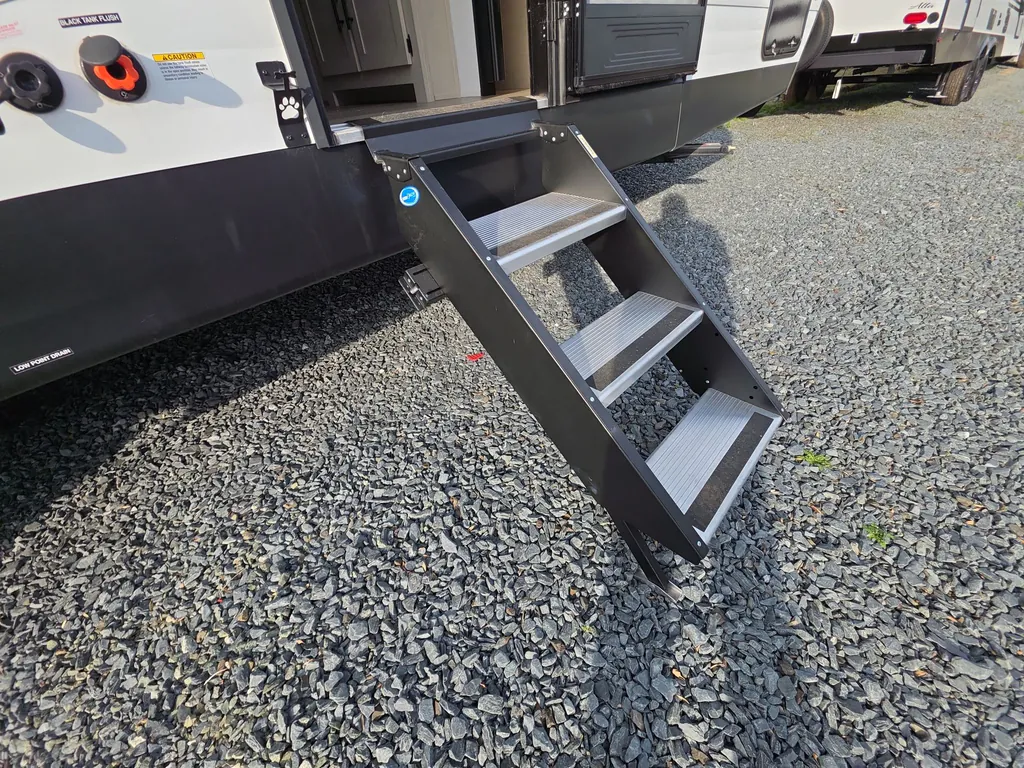 2026 Shasta RVs i-5 Edition 532BEDS, Photos photo 17