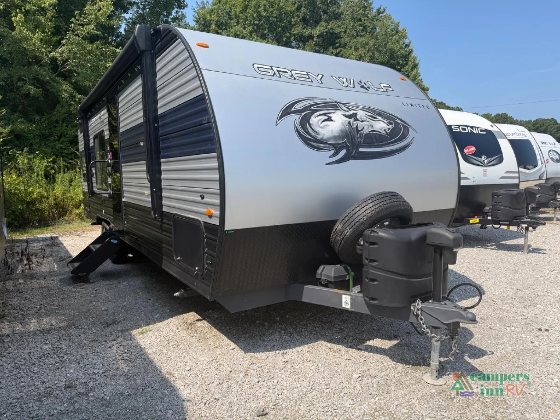 2022 Forest River Cherokee Grey Wolf 26DJSE