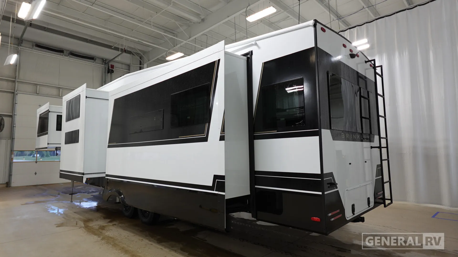 2026 Brinkley Model Z 3610 - Photo 4