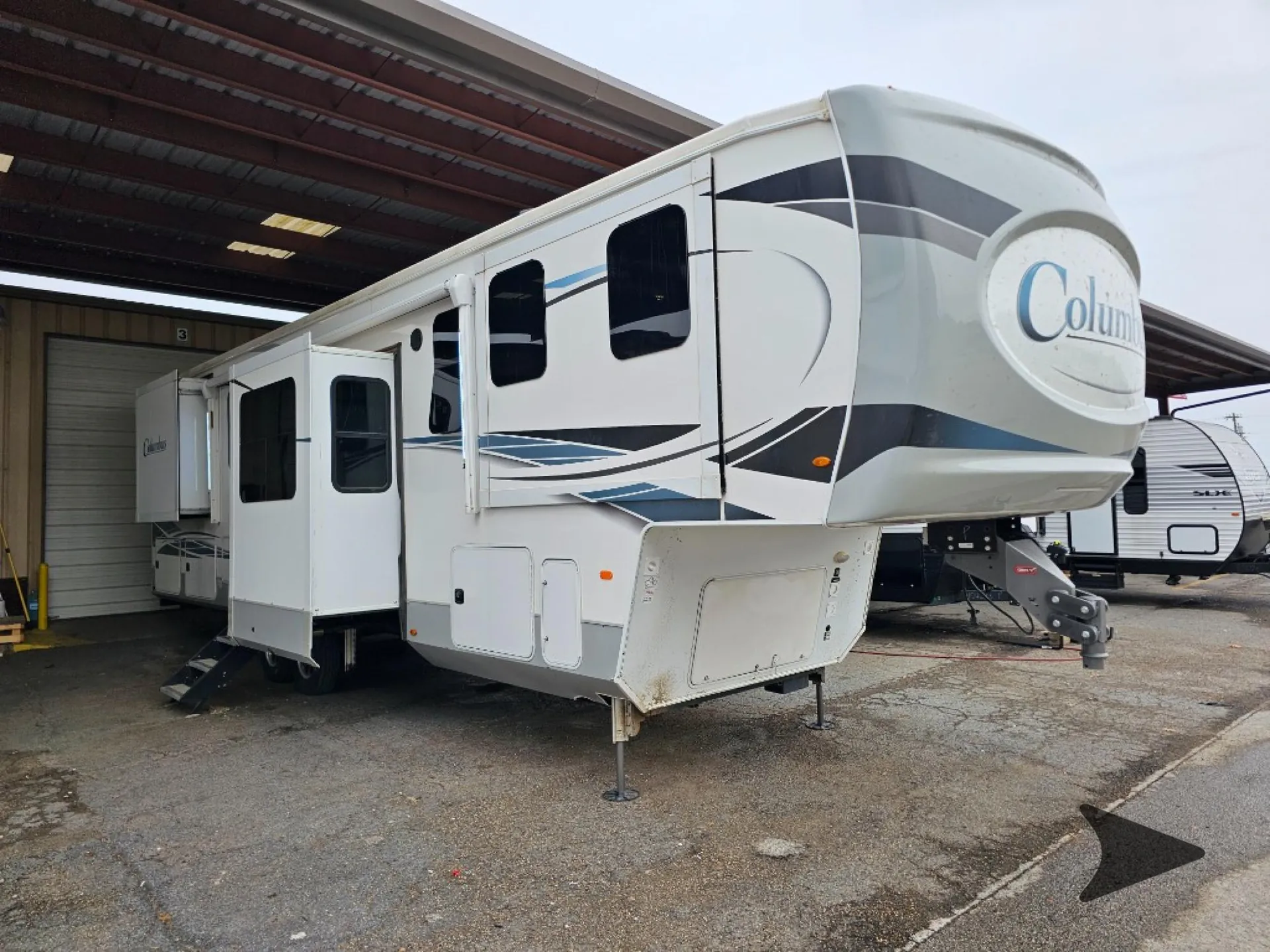 2022 Palomino Columbus C-Series 388FKC - Photo 2