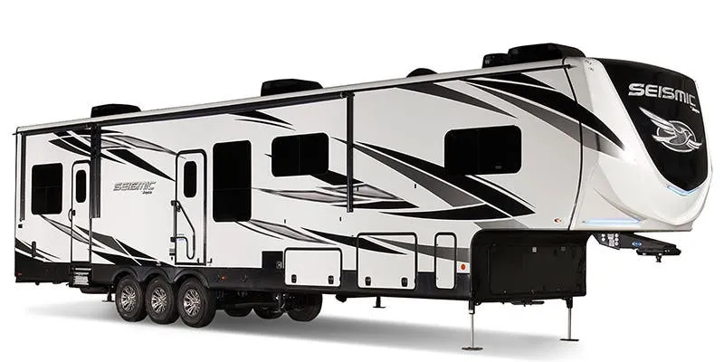 Jayco Seismic 4113 exterior