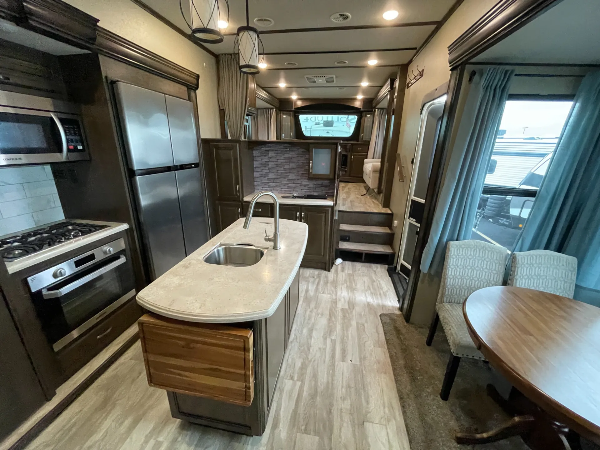 2019 Grand Design Solitude 380FL - Photo 3