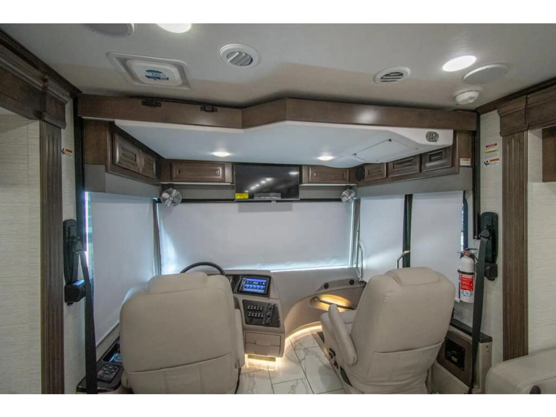 2026 Forest River Berkshire XL 37B - Photo 4