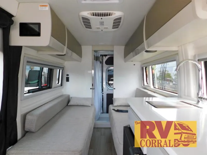 2027 Thor Motor Coach Sequence 20L - Photo 3