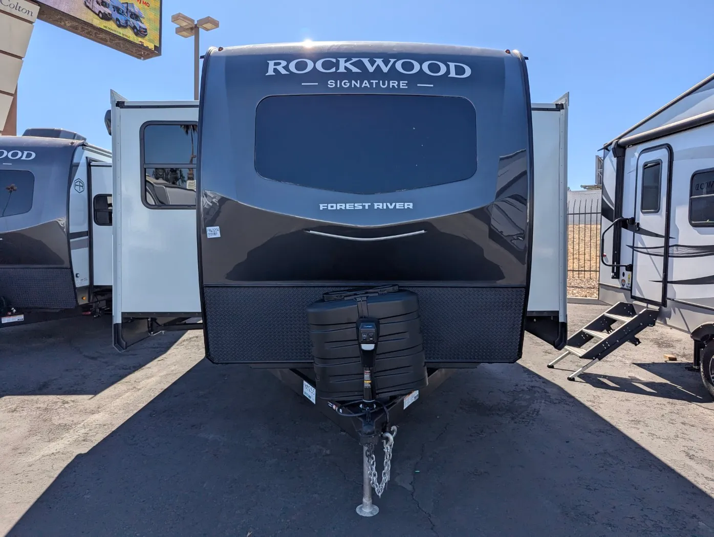 2026 Forest River Rockwood Signature 8339FK - Photo 3