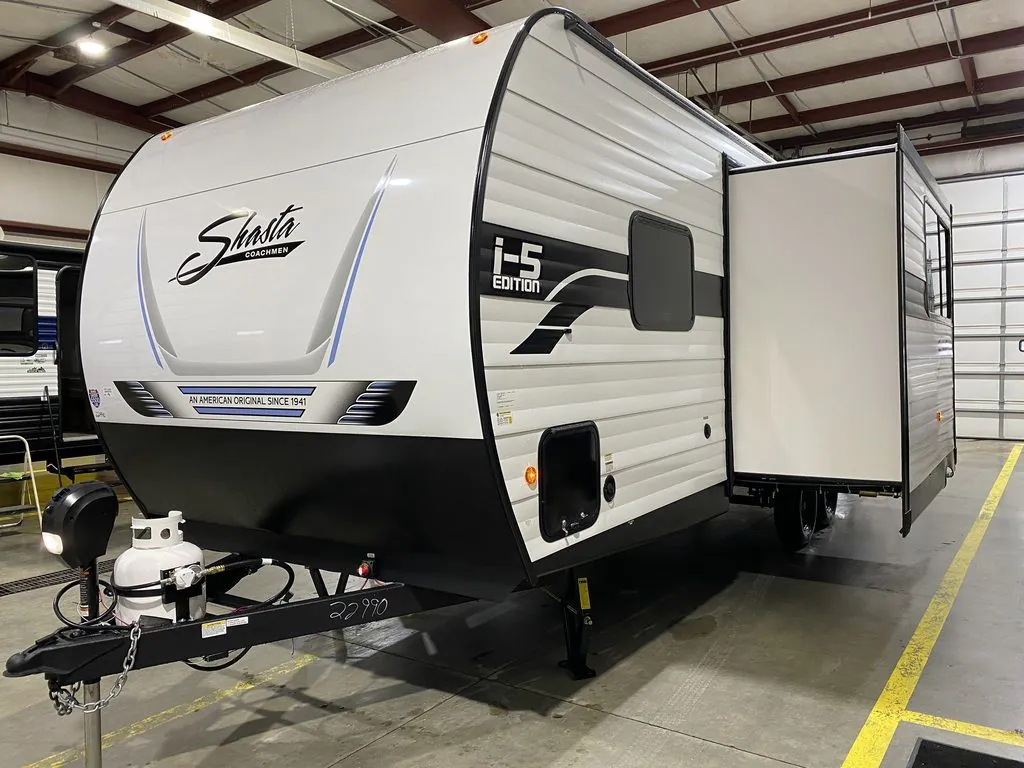 2025 Shasta RVs i-5 Edition 525BHS - Photo 3
