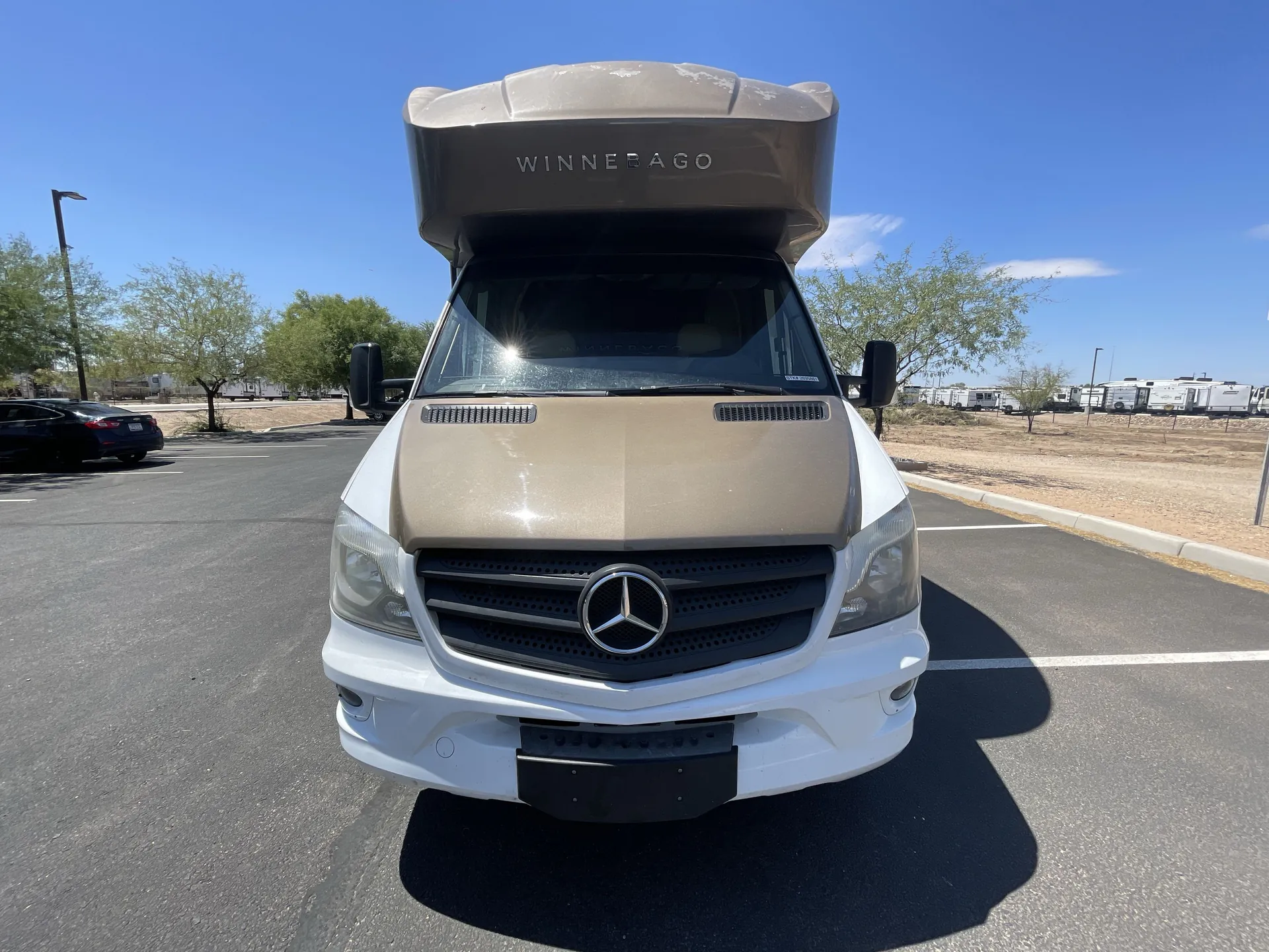 2016 Winnebago View 24G — front