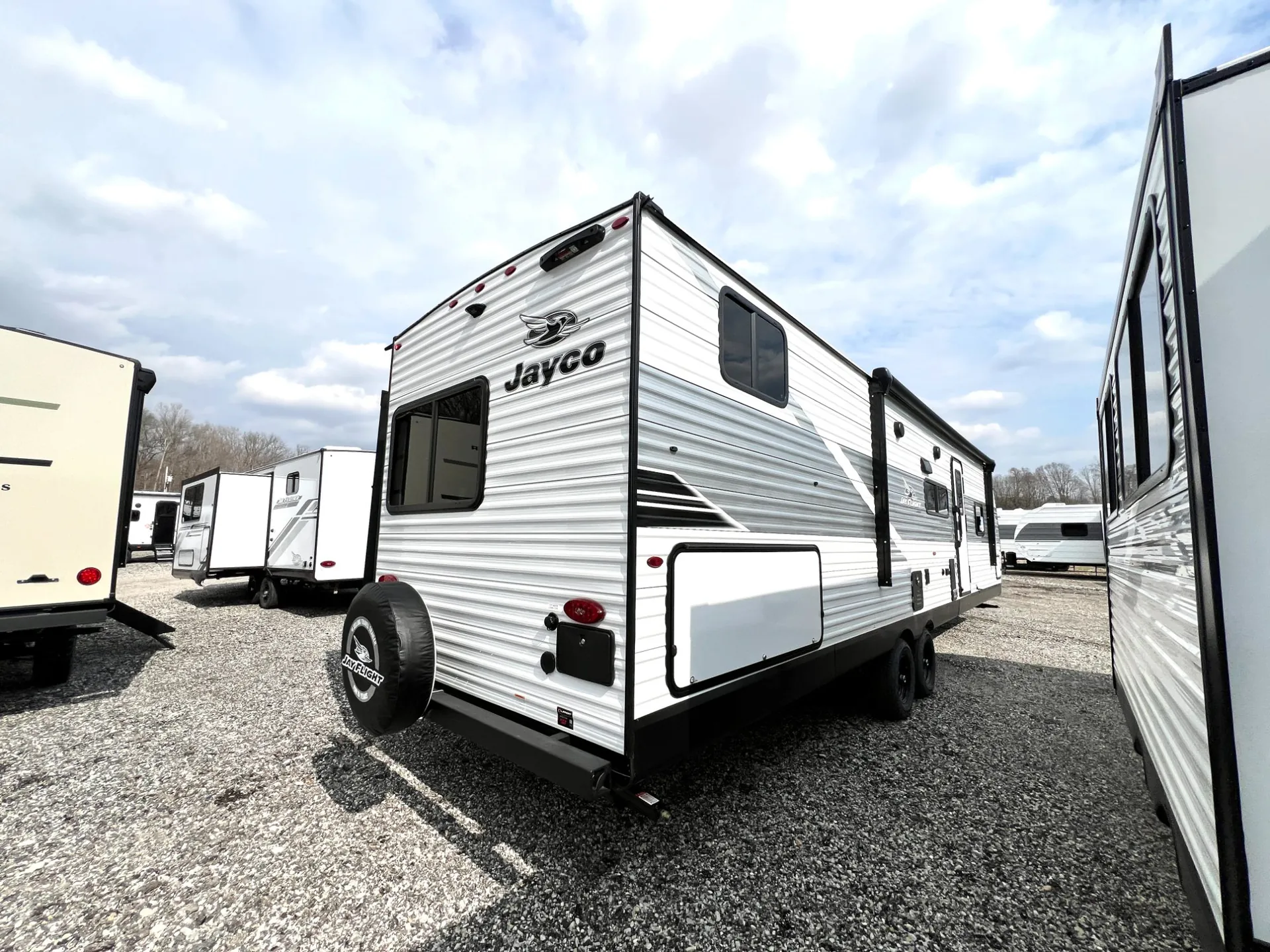 2026 Jayco Jay Flight SLX 325BHT - Photo 3