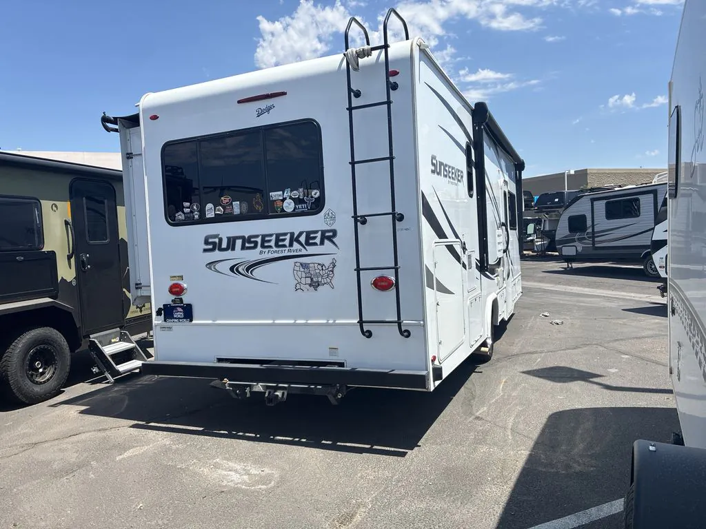 2019 Forest River Sunseeker 3270S - Photo 3