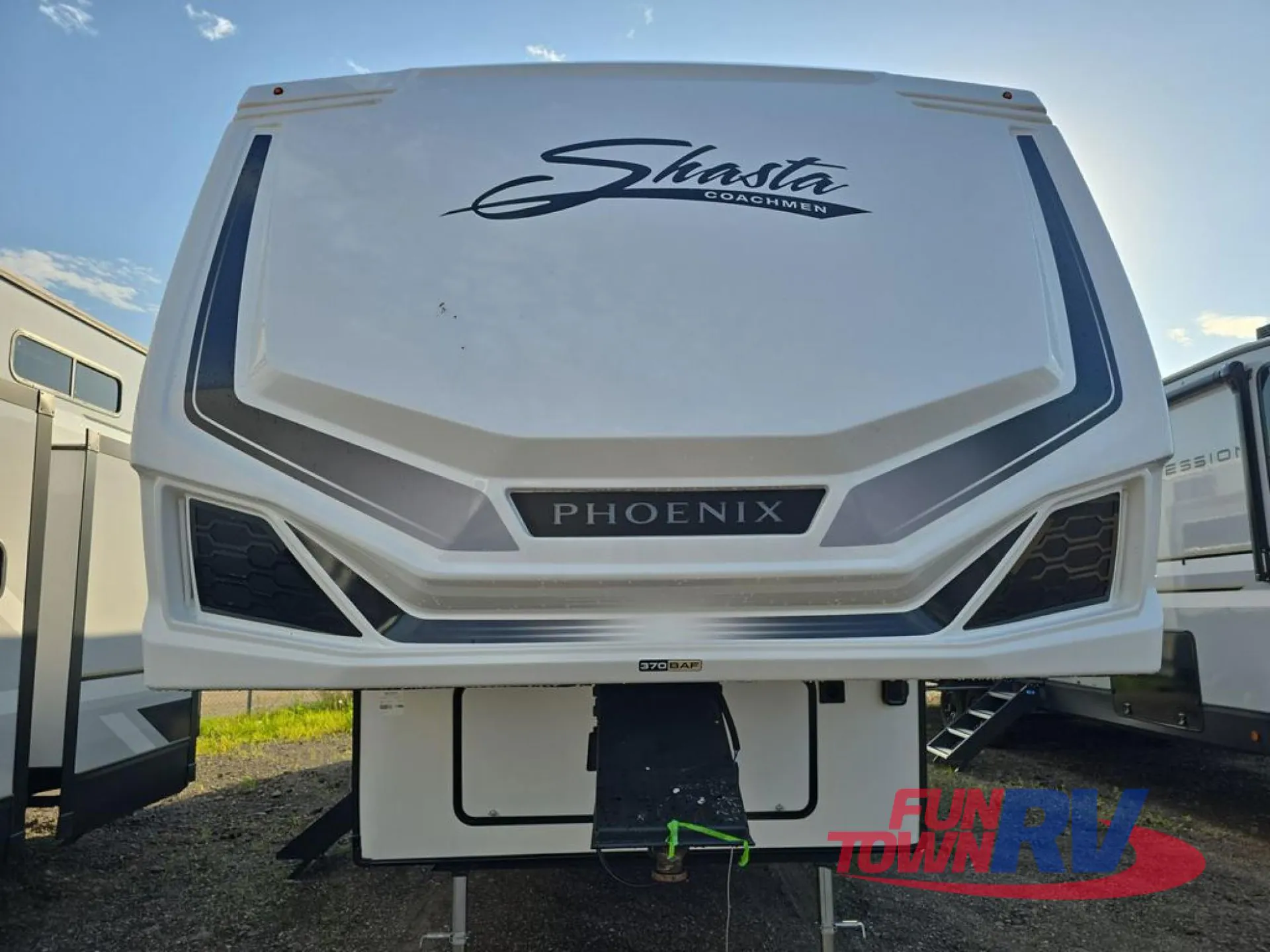 2026 Shasta Phoenix 370BAF - Photo 3