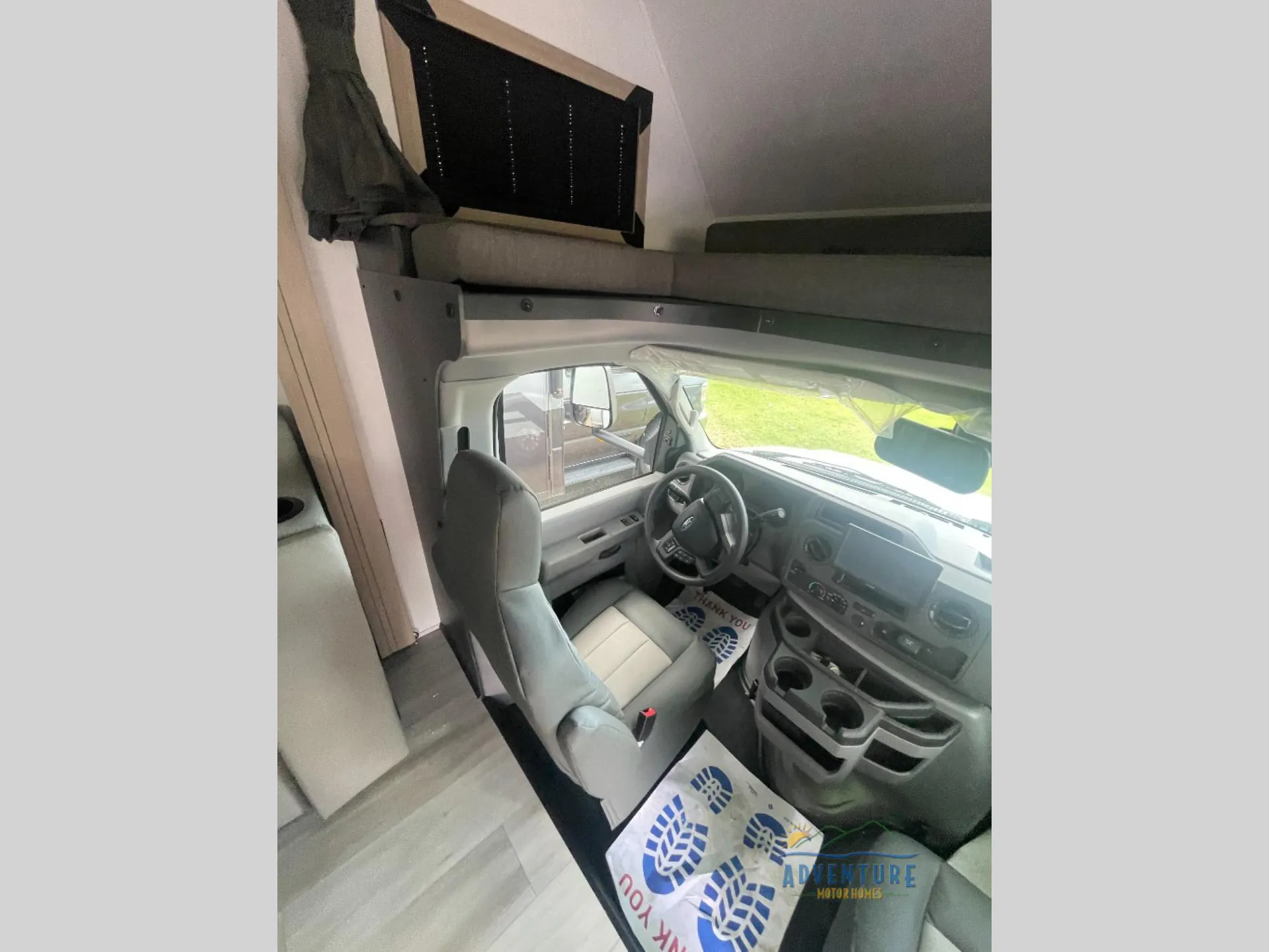 2027 Forest River Sunseeker 3150S — Photo 7