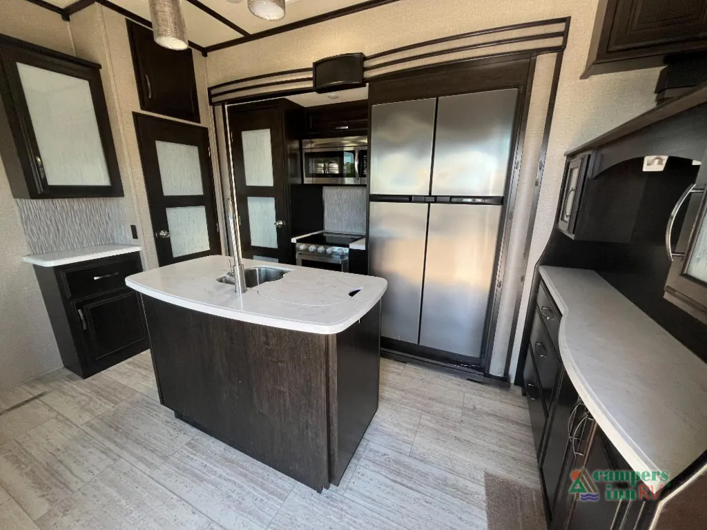2018 Grand Design Momentum 376TH, Photos photo 17