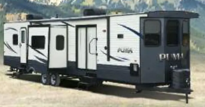 Palomino Puma 38DBS exterior