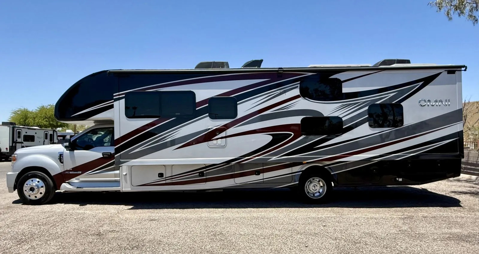 2023 Thor Omni 36RS - Photo 4