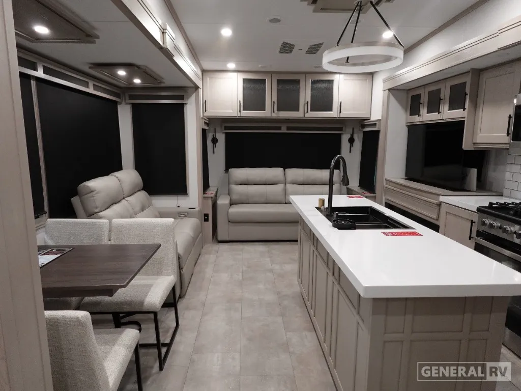 2025 Grand Design Solitude 370DV - Photo 3