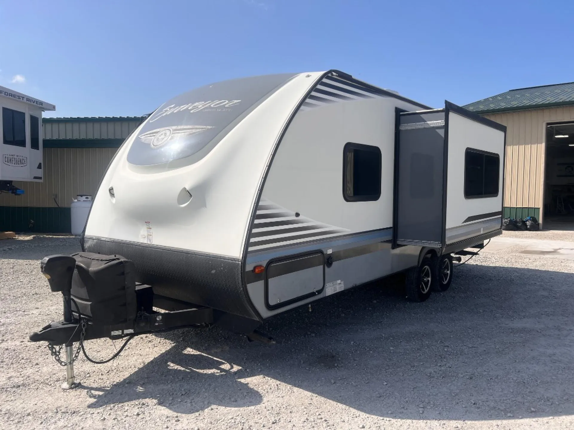 2017 Forest River Surveyor 220RBS — Photo 5