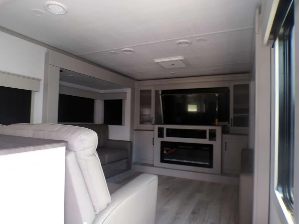 2026 Keystone Montana High Country 377FL, Photos photo 12