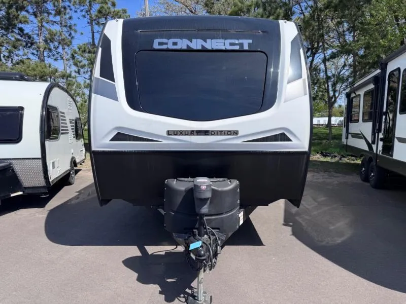 2023 KZ Connect 241RLK - Photo 2