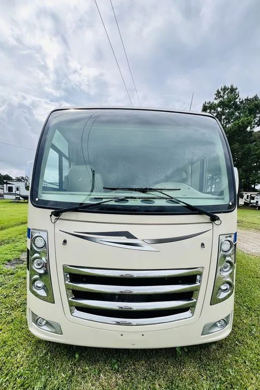 2021 Thor Motor Coach Vegas 27.7 - Photo 3