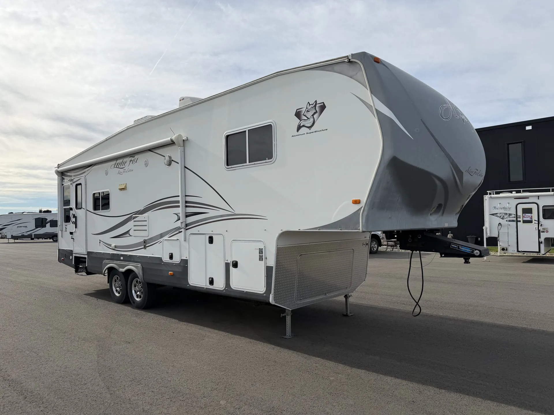 2013 Northwood Arctic Fox Grande Ronde 29-5T - Photo 2