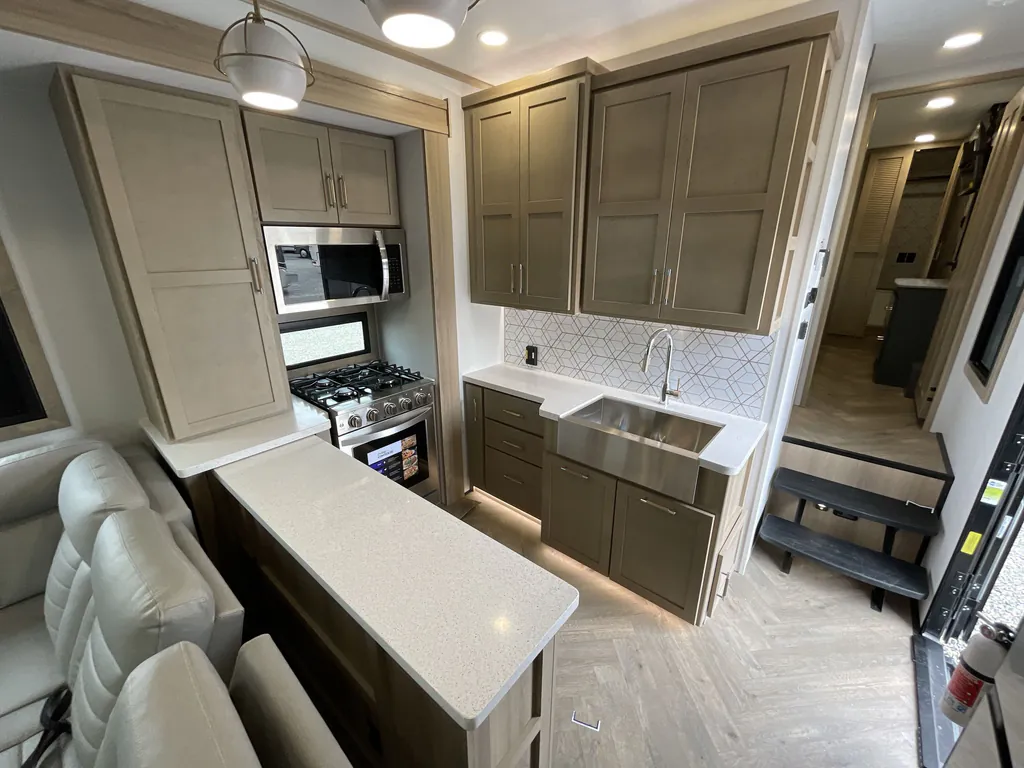2026 Keystone Raptor 441, Photos photo 21
