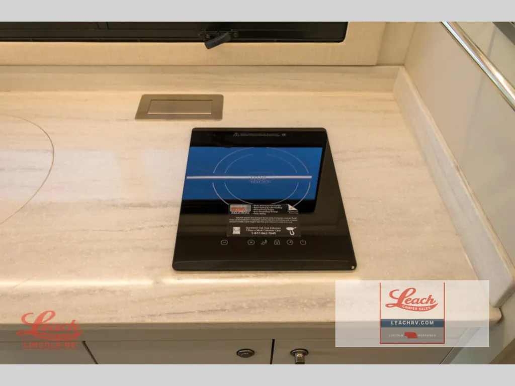 2027 Tiffin Wayfarer 25 PW, Photos photo 20