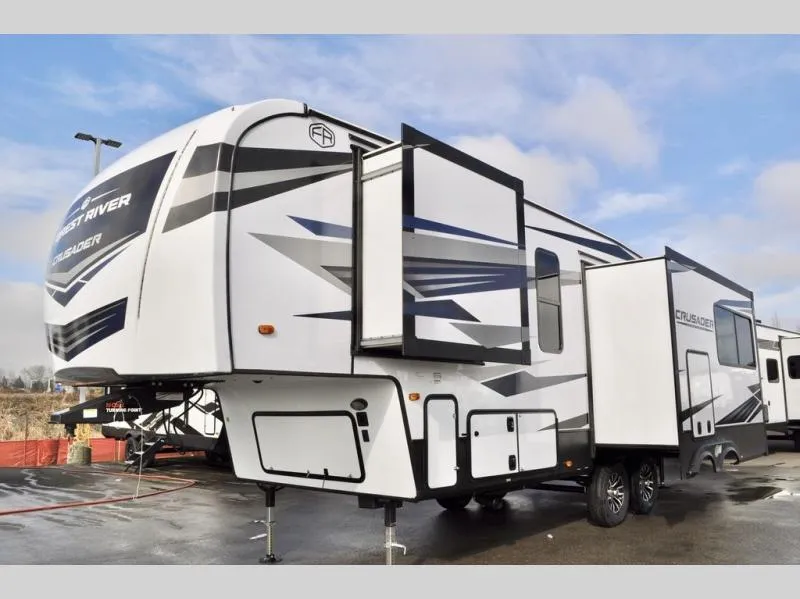2025 Prime Time Crusader 275RDD - Photo 3