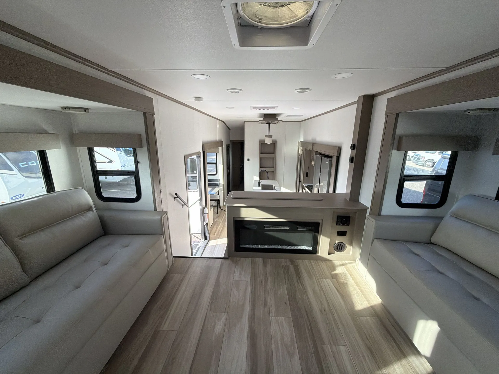 2025 Grand Design Reflection 360FLS — living area main