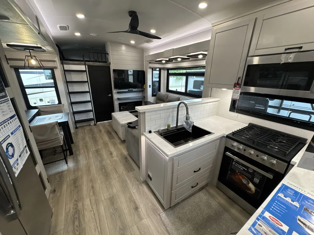 2026 Jayco North Point 395DSDB, Photos photo 5