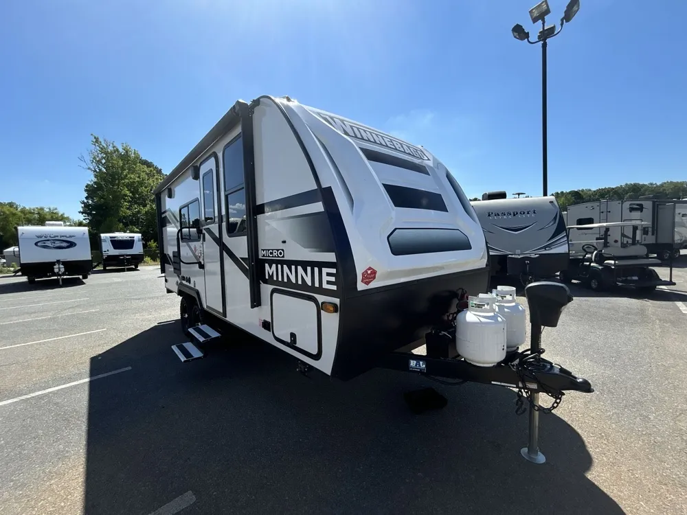 2024 Winnebago Micro Minnie 2108DS - Photo 2