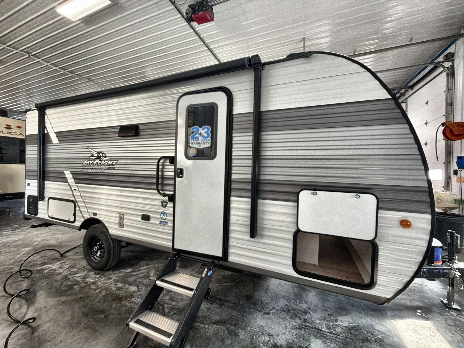 2027 Jayco Jay Flight 197MB - Photo 2