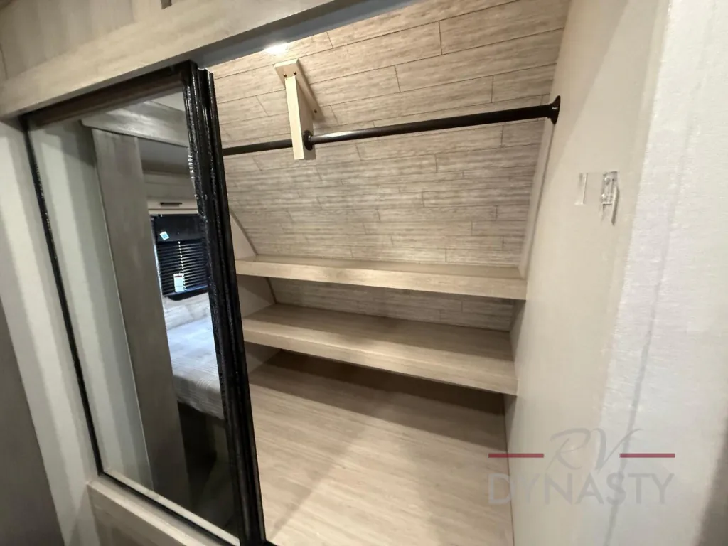 2026 Coachmen Catalina Legacy Edition 323MAZE, Photos photo 64