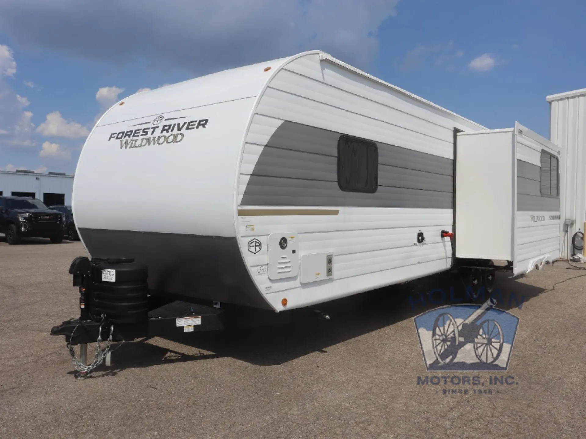 2026 Forest River Wildwood 300ICE - Photo 4